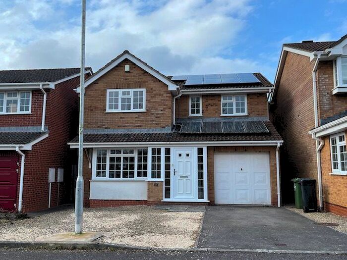 4 Bedroom Detached House To Rent In Horsecroft Gardens, Barrs Court, Bristol, BS30