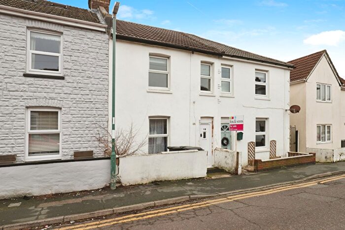 3 Bedroom Terraced House For Sale In Victoria Place, Bournemouth, BH1