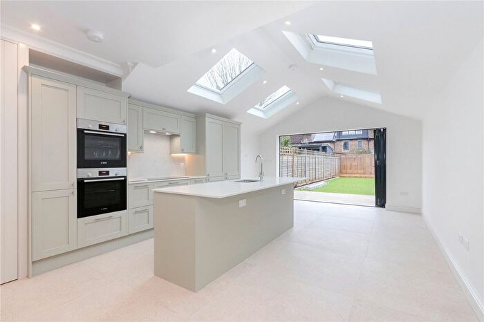 4 Bedroom Terraced House To Rent In Bertal Road, London, SW17