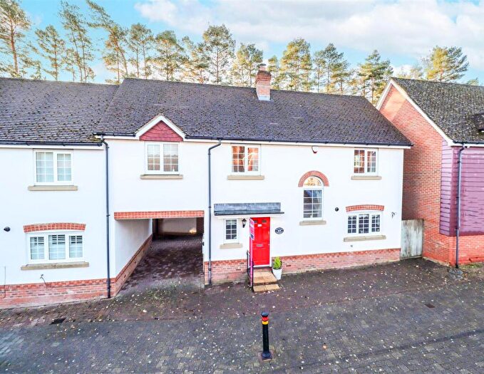 5 Bedroom House For Sale In East Hundreds, Fleet, GU51