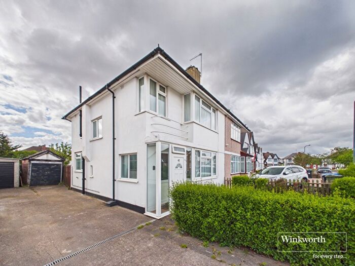 3 Bedroom Semi Detached House For Sale In Ormesby Way, Harrow, Middlesex, HA3