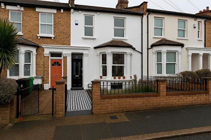 4 Bedroom House To Rent In Fairlawn Park, Sydenham, SE26