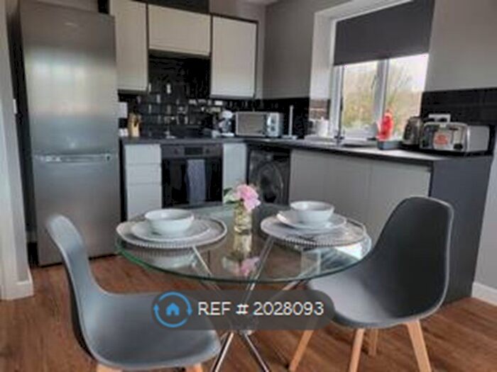 1 Bedroom Flat To Rent In The Old Surgery, Redditch, B98