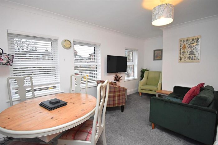 2 Bedroom Flat To Rent In Escrick Street, York, YO10