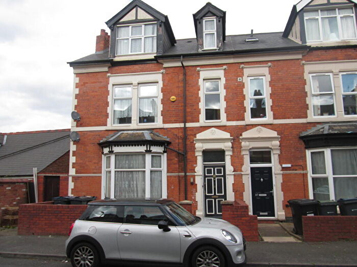 2 Bedroom Flat To Rent In Queenswood Road, Birmingham, B13