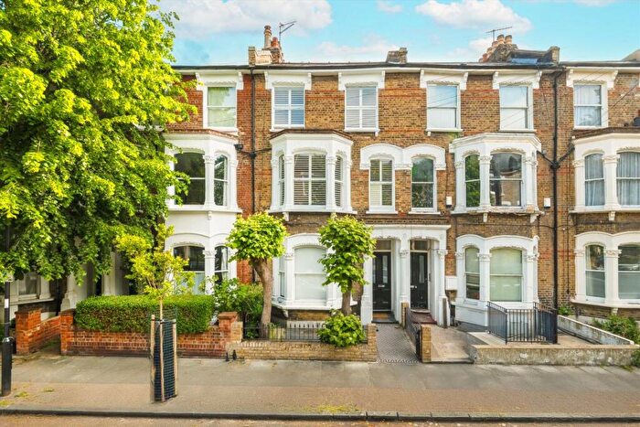 3 Bedroom Flat To Rent In Bardolph Road, Tufnell Park, N7
