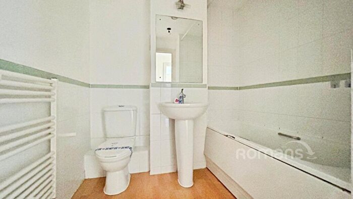 2 Bedroom Apartment For Sale In Winterthur Way, Basingstoke, Hampshire, RG21