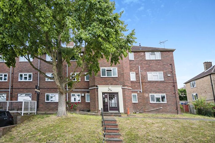 2 Bedroom Flat For Sale In Cordelia Crescent, Rochester, Kent, ME1