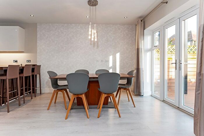 5 Bedroom Terraced House For Sale In Emerald Square, London, SW15
