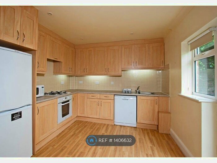 7 Bedroom Semi-Detached House To Rent In Park Barn Drive, Guildford, GU2