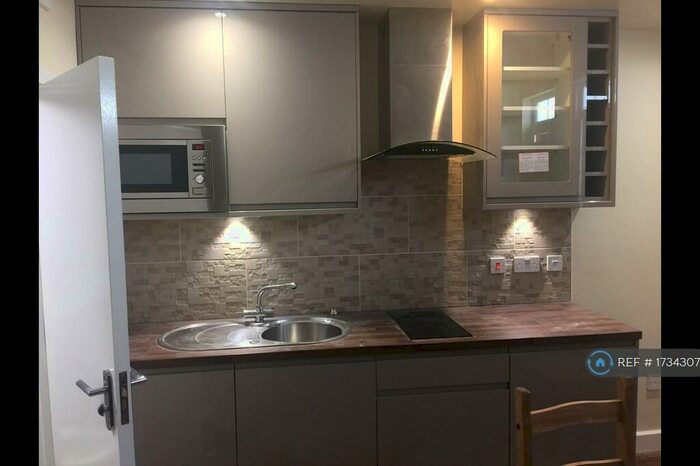 Studio To Rent In Old Christchurch Road, Bournemouth, BH1