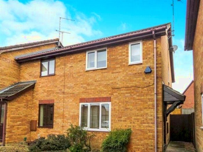 3 Bedroom End Of Terrace House To Rent In The Granary, Sawtry, Huntingdon, PE28