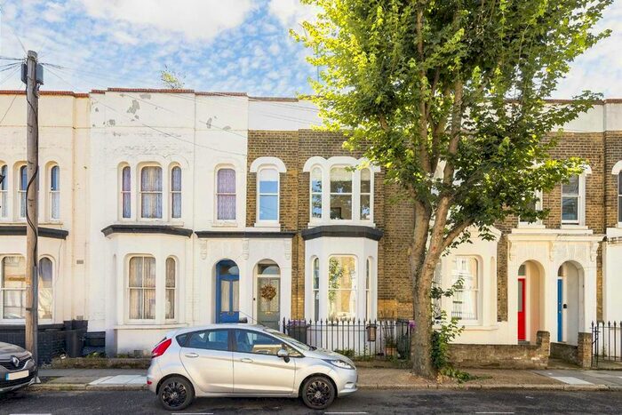 2 Bedroom Property To Rent In Antill Road, London, E3