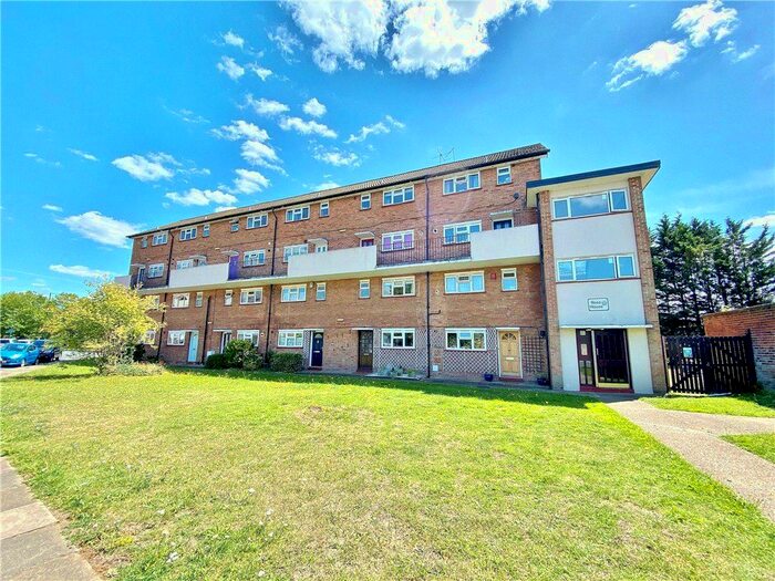 2 Bedroom Maisonette To Rent In Ross Road, Twickenham, TW2