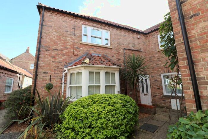 2 Bedroom Flat To Rent In Paradise Road, Downham Market, PE38