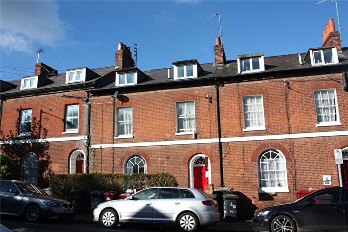 1 Bedroom Apartment To Rent In Russell Street, Reading, Berkshire, RG1