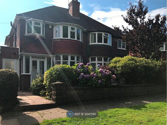 3 Bedroom Semi Detached House To Rent In Queens Park Road, Birmingham, B32