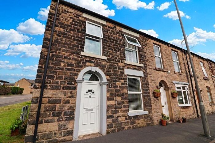 3 Bedroom End Of Terrace House For Sale In Charlestown Road, Glossop, SK13