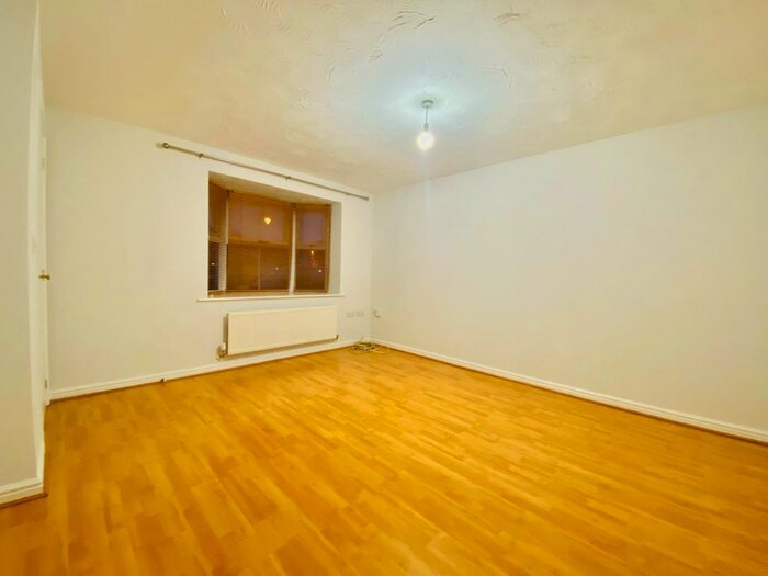 3 Bedroom Semi-Detached House To Rent In Highclere Road, Hampton Hargate, Peterborough, PE7