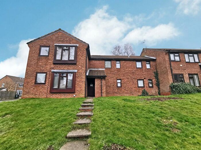 Apartment To Rent In Newman Way, Rednal, Birmingham, West Midlands, B45