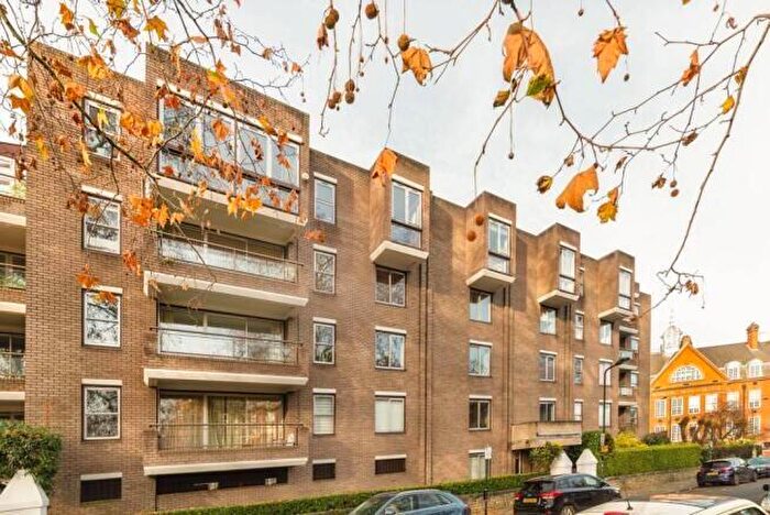 Apartment To Rent In St. Matthews Lodge, Oakley Square, London, NW1