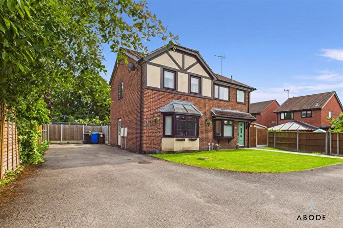 3 Bedroom Semi-Detached House For Sale In Kestrel Close, Uttoxeter, Staffordshire, ST14