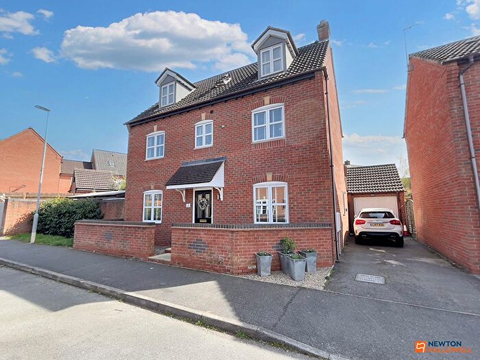 5 Bedroom Detached House For Sale In Hawthorne Road, Bagworth, LE67