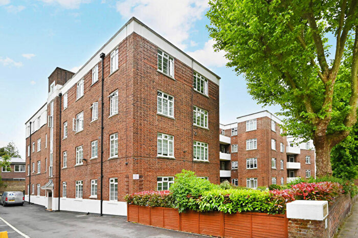 2 Bedroom Flat For Sale In Greville Place, Maida Vale, London, ., NW6