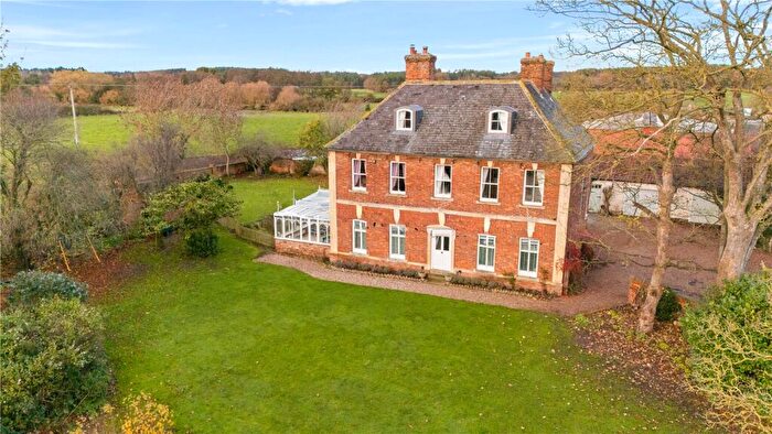 6 Bedroom Detached House For Sale In Church Road, Laughton, Gainsborough, Lincolnshire, DN21