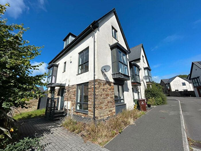 4 Bedroom Semi-Detached House To Rent In Piper Street, Plymouth, PL6