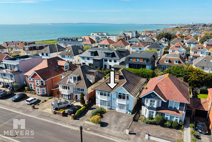 3 Bedroom Flat For Sale In Pinecliffe Avenue, Bournemouth, BH6