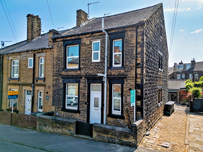 2 Bedroom End Of Terrace House To Rent In Cross Peel Street, Morley, LS27