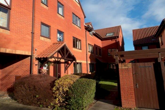 1 Bedroom Flat To Rent In Canada Way, Bristol BS1
