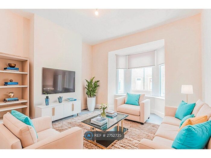 3 Bedroom Terraced House To Rent In Hufling Lane, Burnley, BB11