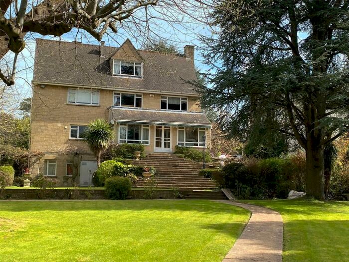 4 Bedroom Detached House To Rent In Old Sneed Park, Bristol, Somerset, BS9