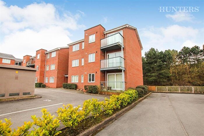 2 Bedroom Flat To Rent In Wessex Court, Staffordshire, ST6