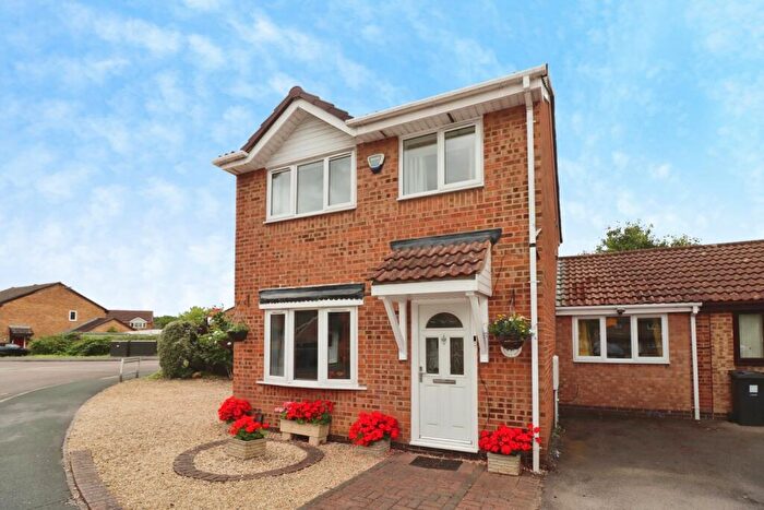 3 Bedroom Link Detached House For Sale In Stanley Mead, Bradley Stoke, Bristol, Gloucestershire, BS32