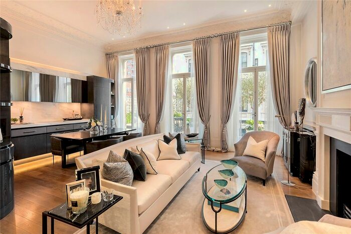 2 Bedroom Flat To Rent In Ennismore Gardens, Knightsbridge, SW7