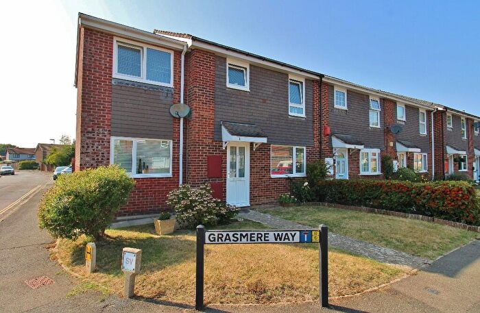 4 Bedroom End Of Terrace House For Sale In Grasmere Way, Stubbington, Fareham, PO14