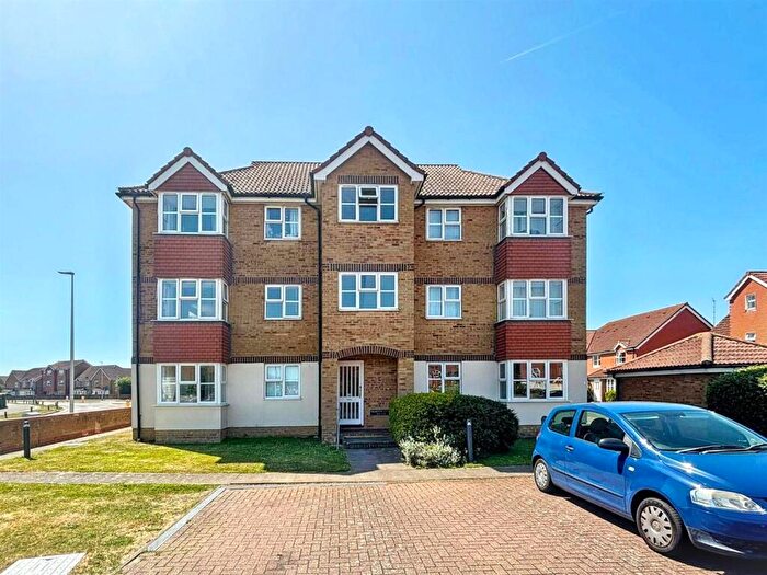 1 Bedroom Flat For Sale In Falmouth Close, Eastbourne, BN23