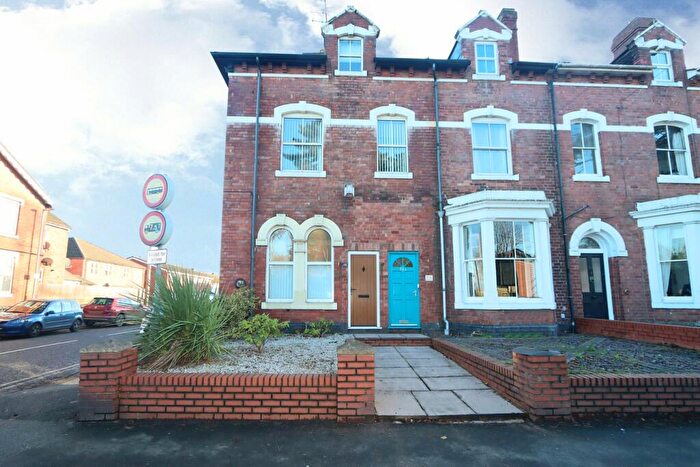 4 Bedroom End Of Terrace House To Rent In Bewdley Road, Kidderminster, DY11