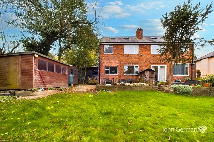 3 Bedroom Semi-Detached House For Sale In West Leake Road, East Leake, LE12