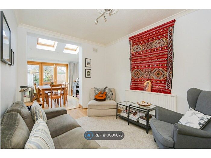3 Bedroom Semi-Detached House To Rent In Manor Lane, London, SE12