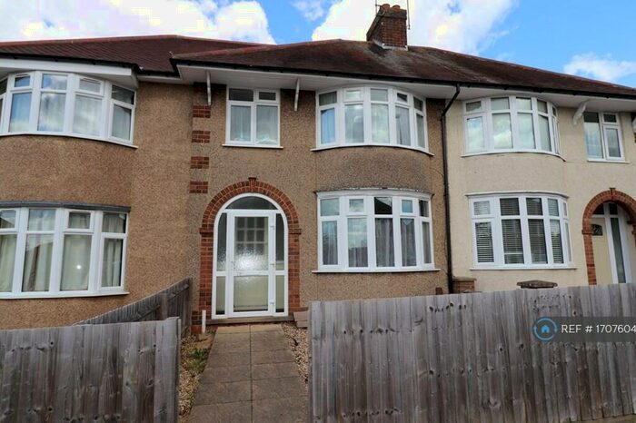 3 Bedroom Terraced House To Rent In Sandiland Road, Northampton, NN3