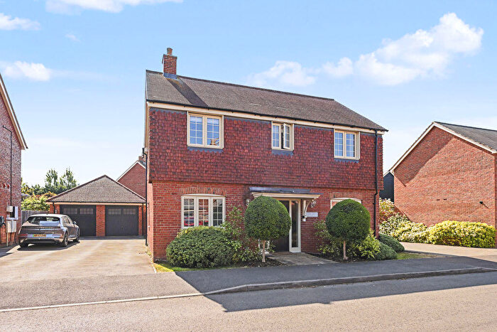 4 Bedroom Detached House For Sale In Chapel Drive, Aston Clinton, HP22