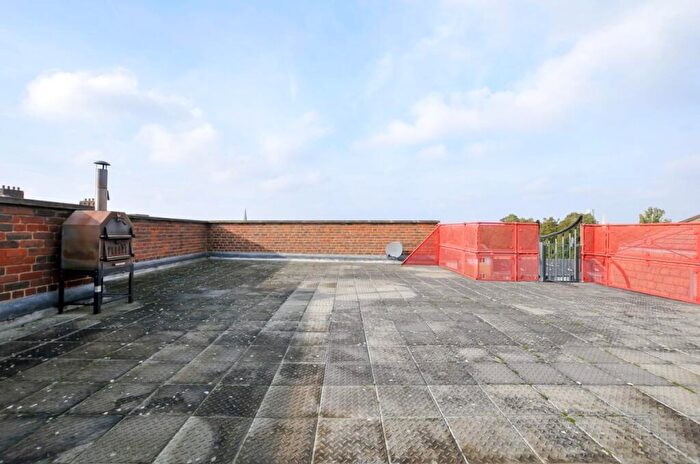 2 Bedroom Penthouse To Rent In Stoke Newington High Street, Stoke Newington, N16