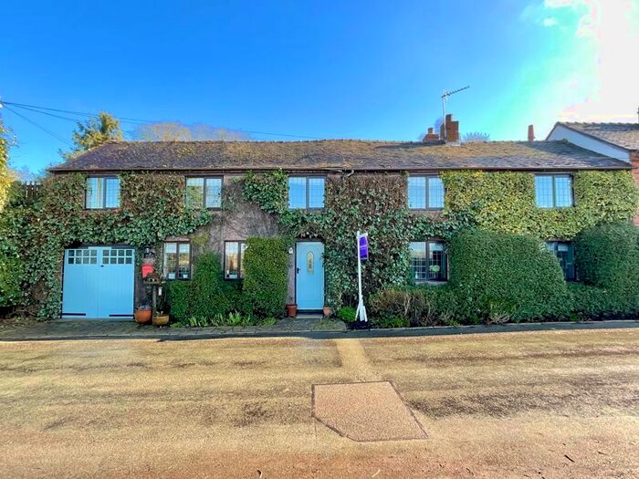 4 Bedroom Semi-Detached House For Sale In Mill Lane, Lower Moddershall, Moddershall, Stone, ST15