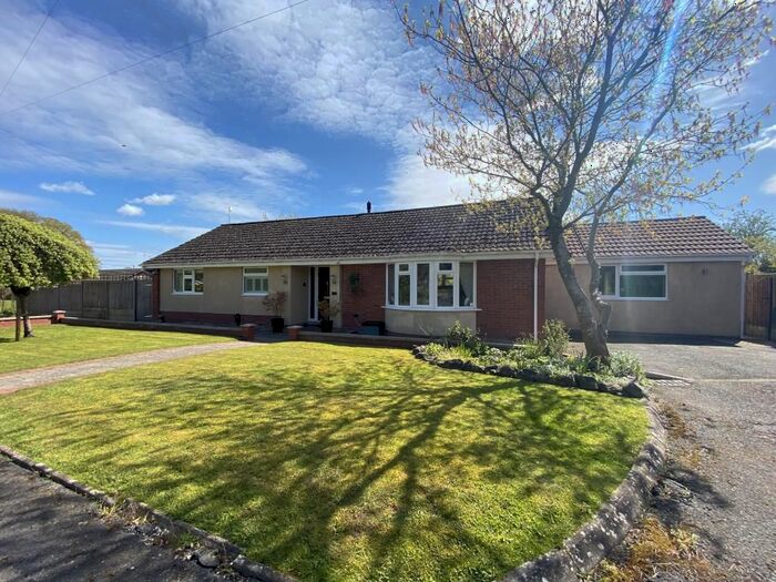 3 Bedroom Detached Bungalow For Sale In Yarpole, Herefordshire, HR6