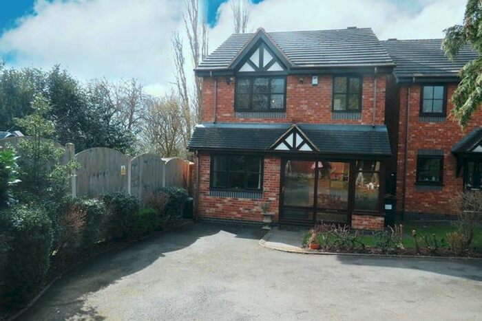 3 Bedroom Property To Rent In Hazel Avenue, Sutton Coldfield, B73