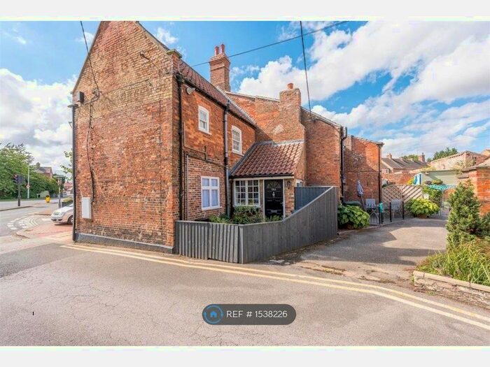 2 Bedroom End Of Terrace House To Rent In West Street, Horncastle, LN9